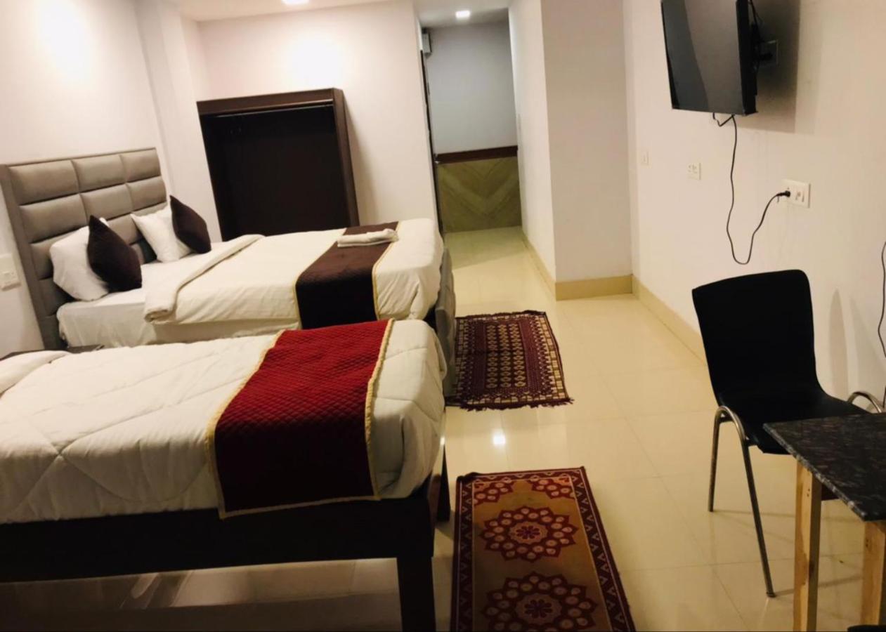 Hotel Amenda International New Delhi Buitenkant foto